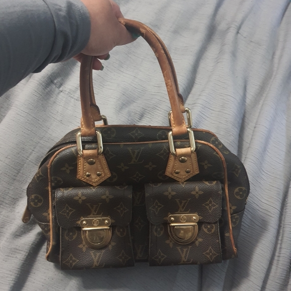 Louis Vuitton Manhattan PM - Picture 9 of 16